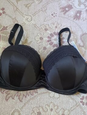 Parfait Black T Shirt Molded Bra UK30FF US30H NWT